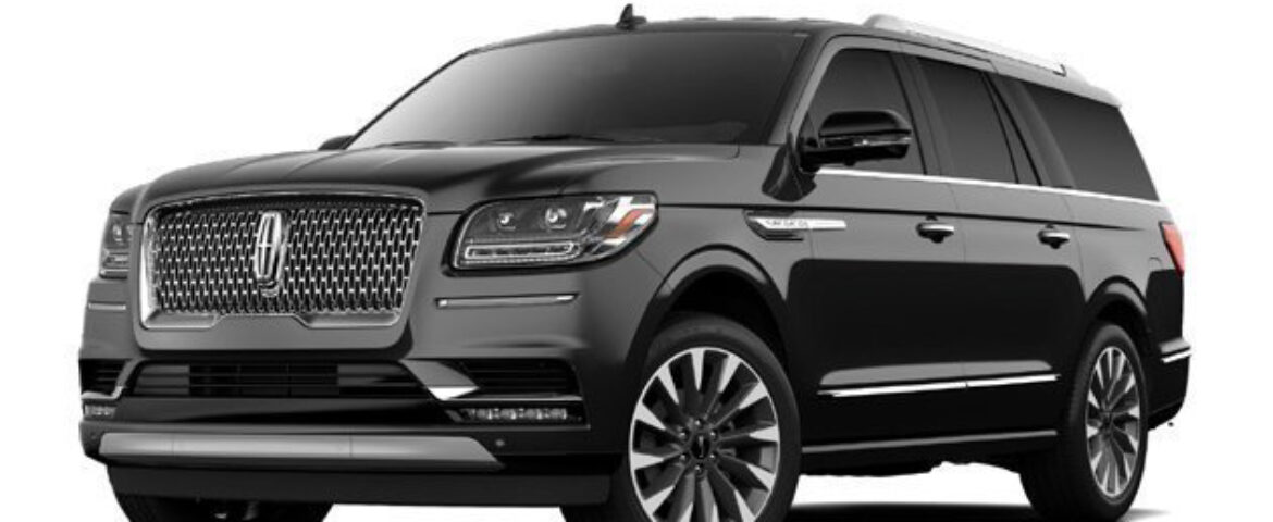 Visit The Top 5 Places In Chicago In Our Luxurious SUV